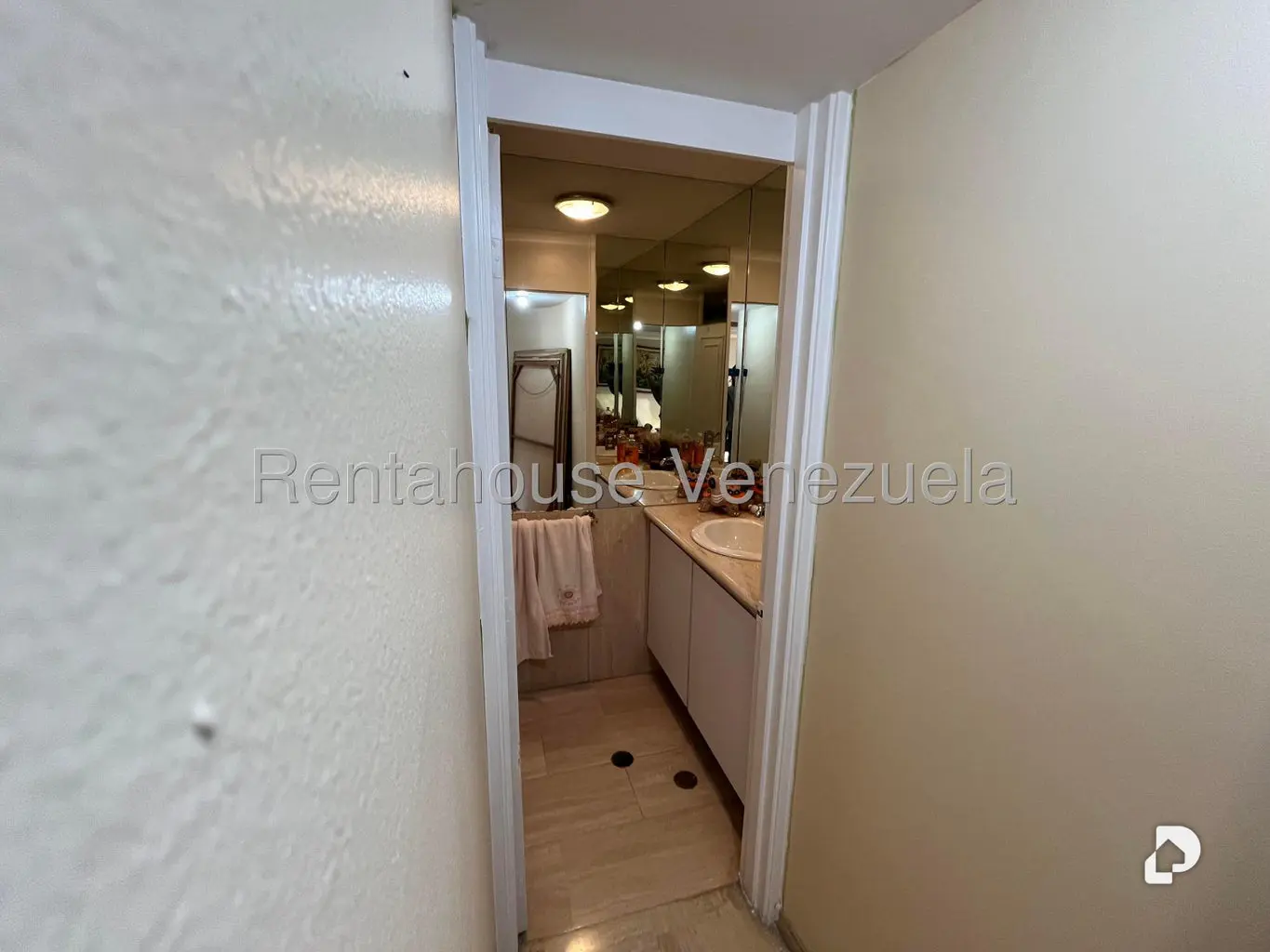 Apartamento en Los Chorros, Caracas – 11