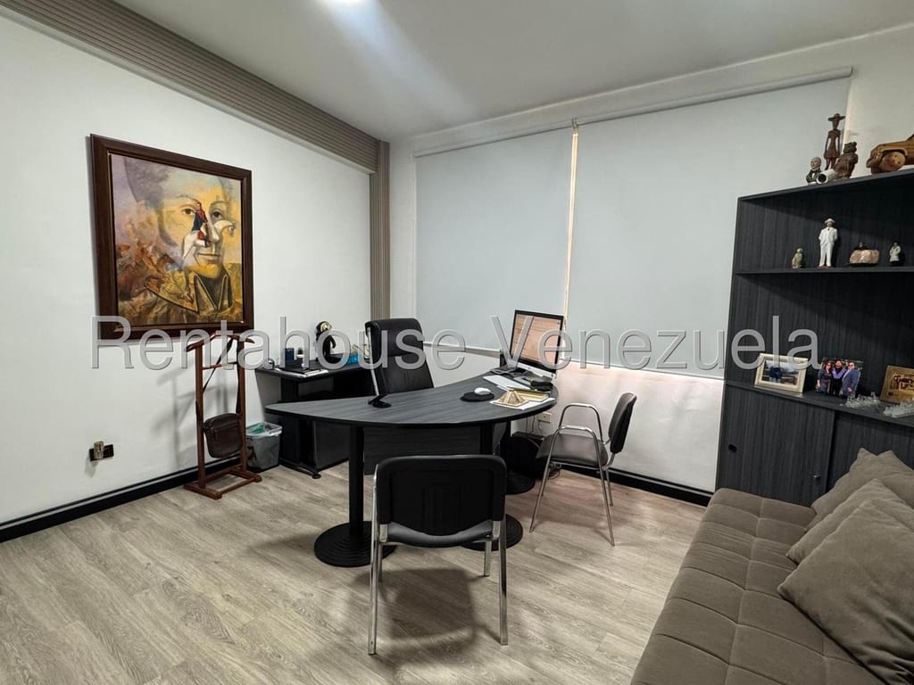 Oficina en El Marqués, Caracas - 1