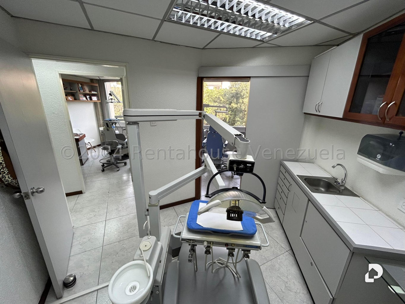 Local comercial en Santa Paula, Caracas – 16