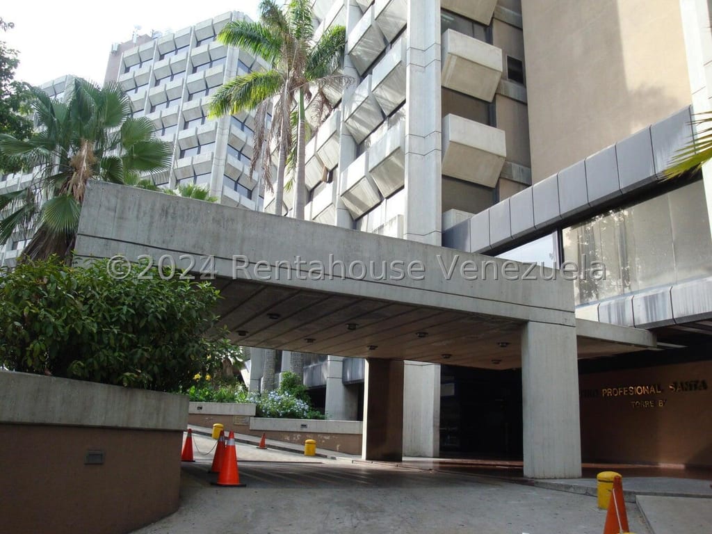 Commercial space in Santa Paula, Caracas - 1