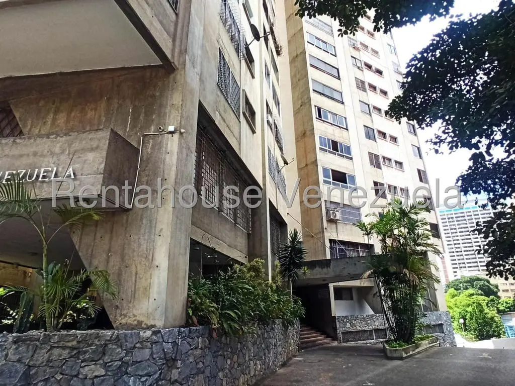 Apartamento en El Bosque, Caracas - 1