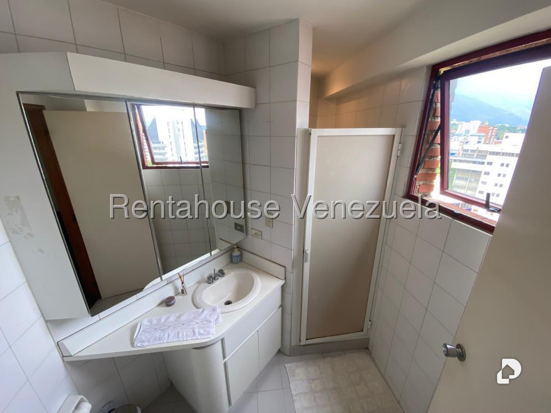 Apartamento en La Florida, Caracas – 21
