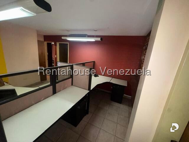 Oficina en Bello Monte, Caracas – 13