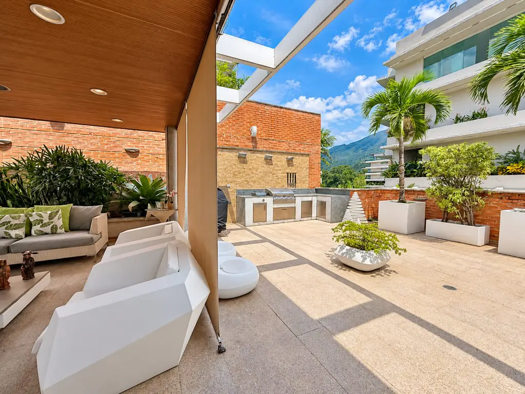 Apartment in Campo Alegre, Caracas - 1