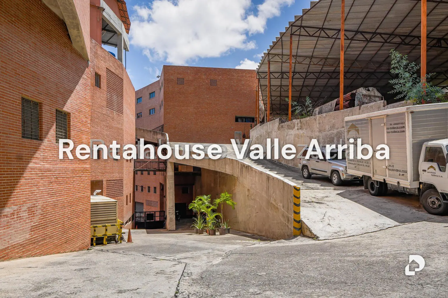 Building in Piedra Azul, Caracas – 9