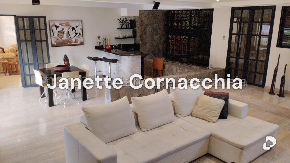 Apartamento en El Hatillo, Caracas – 12