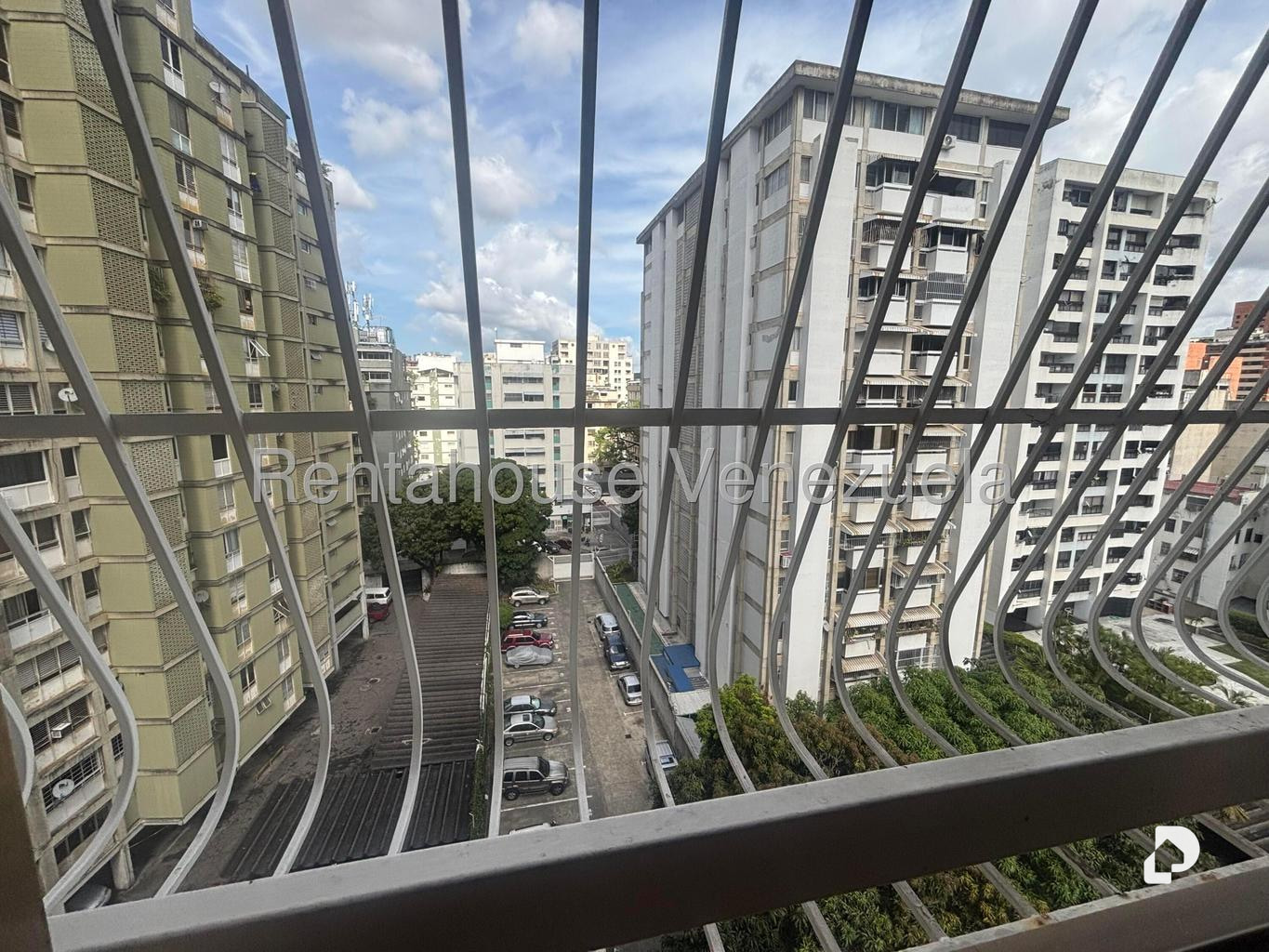 Apartamento en La Florida, Caracas – 22