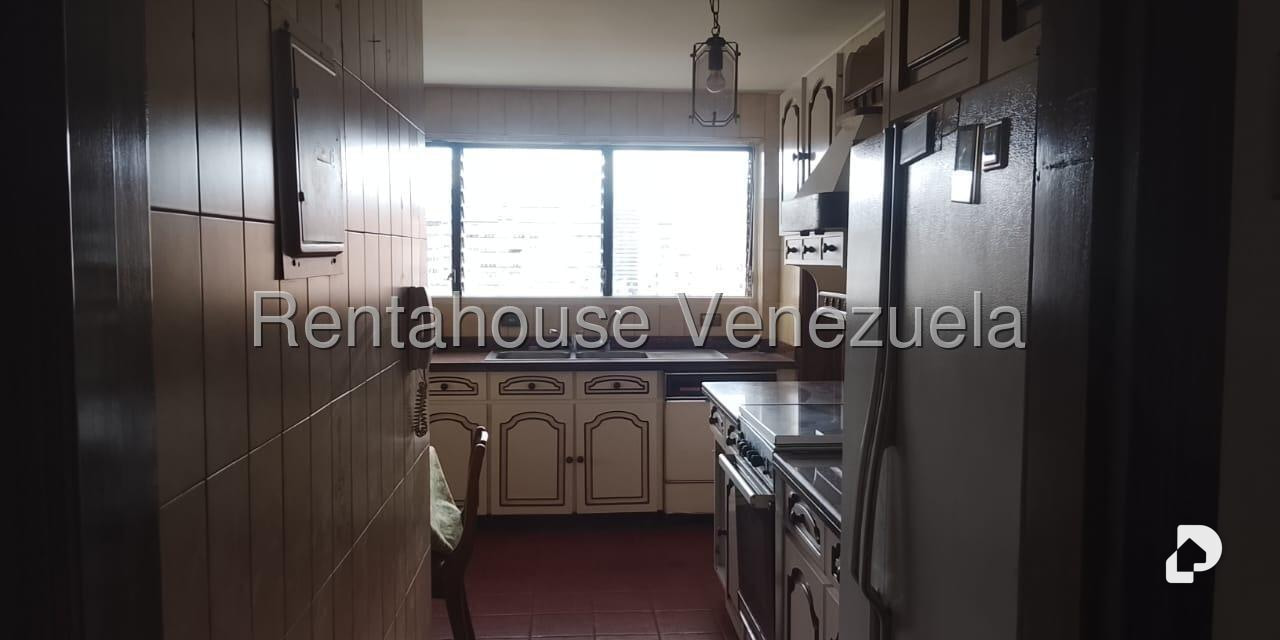Apartamento en La Florida, Caracas – 19