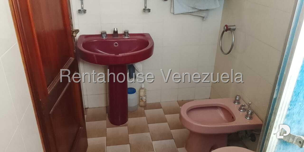 Apartamento en La Florida, Caracas – 20