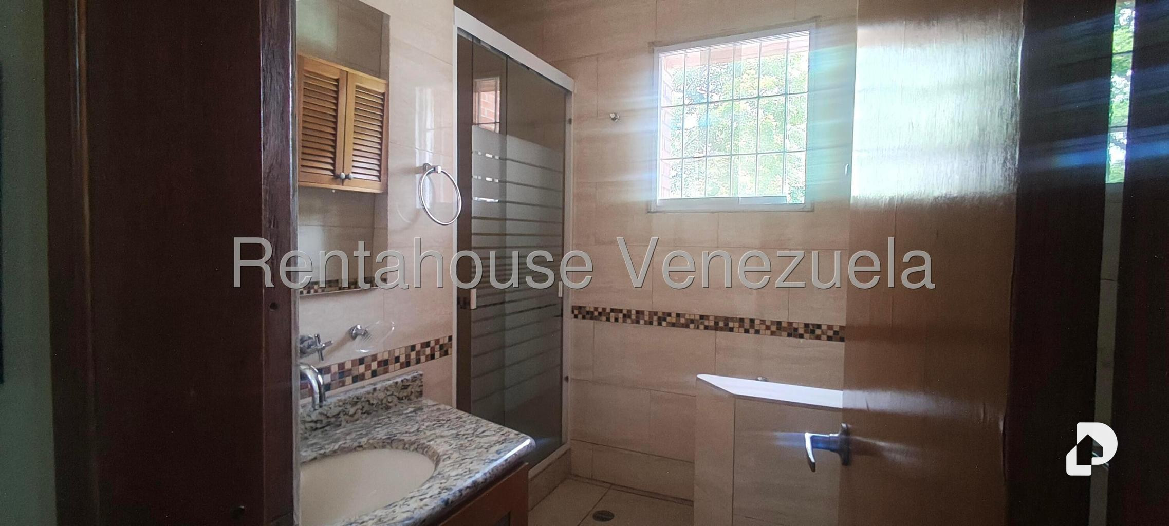 Casa en Alta Florida, Caracas – 24