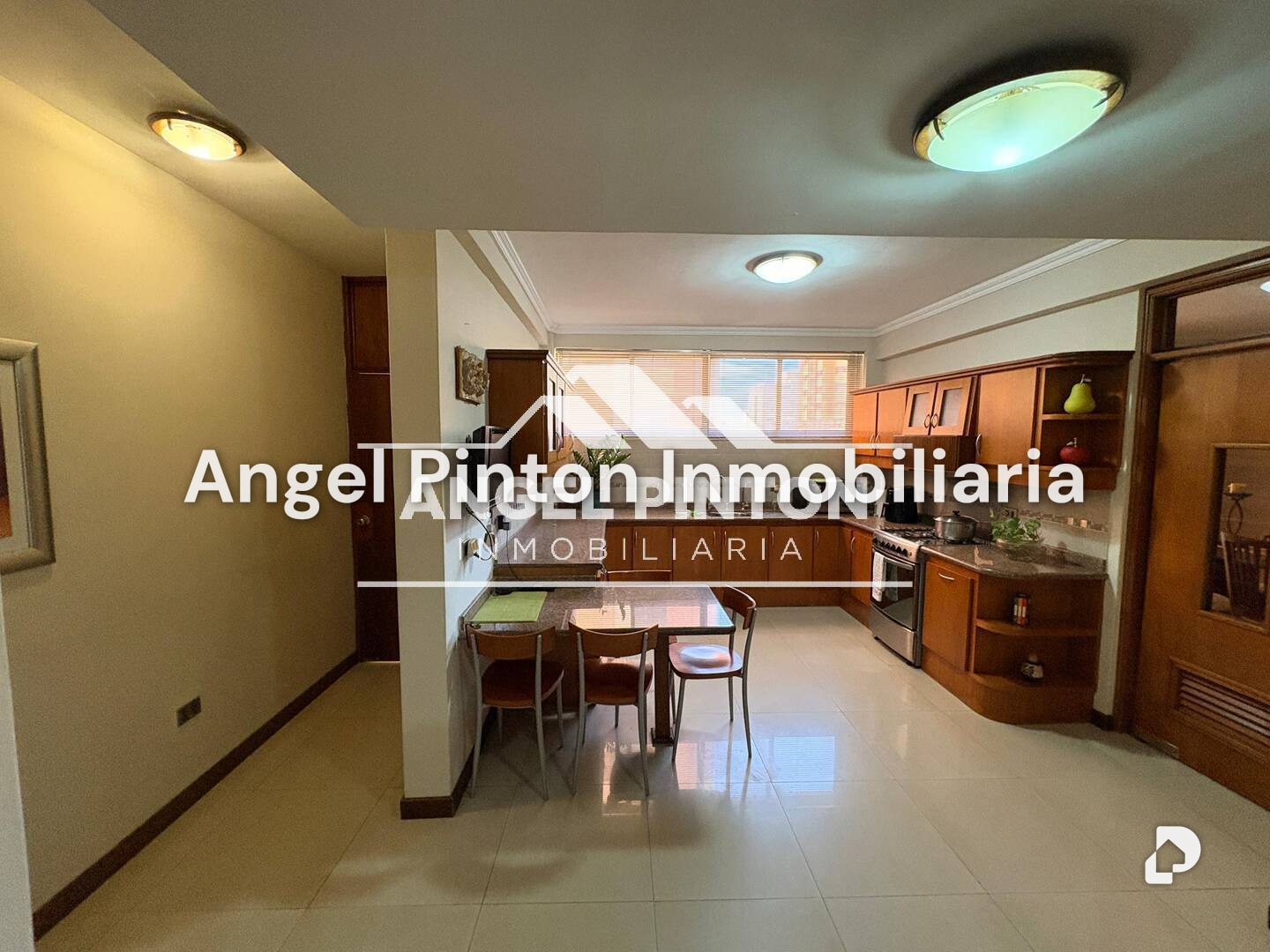Apartamento en Calle 72, Maracaibo – 16