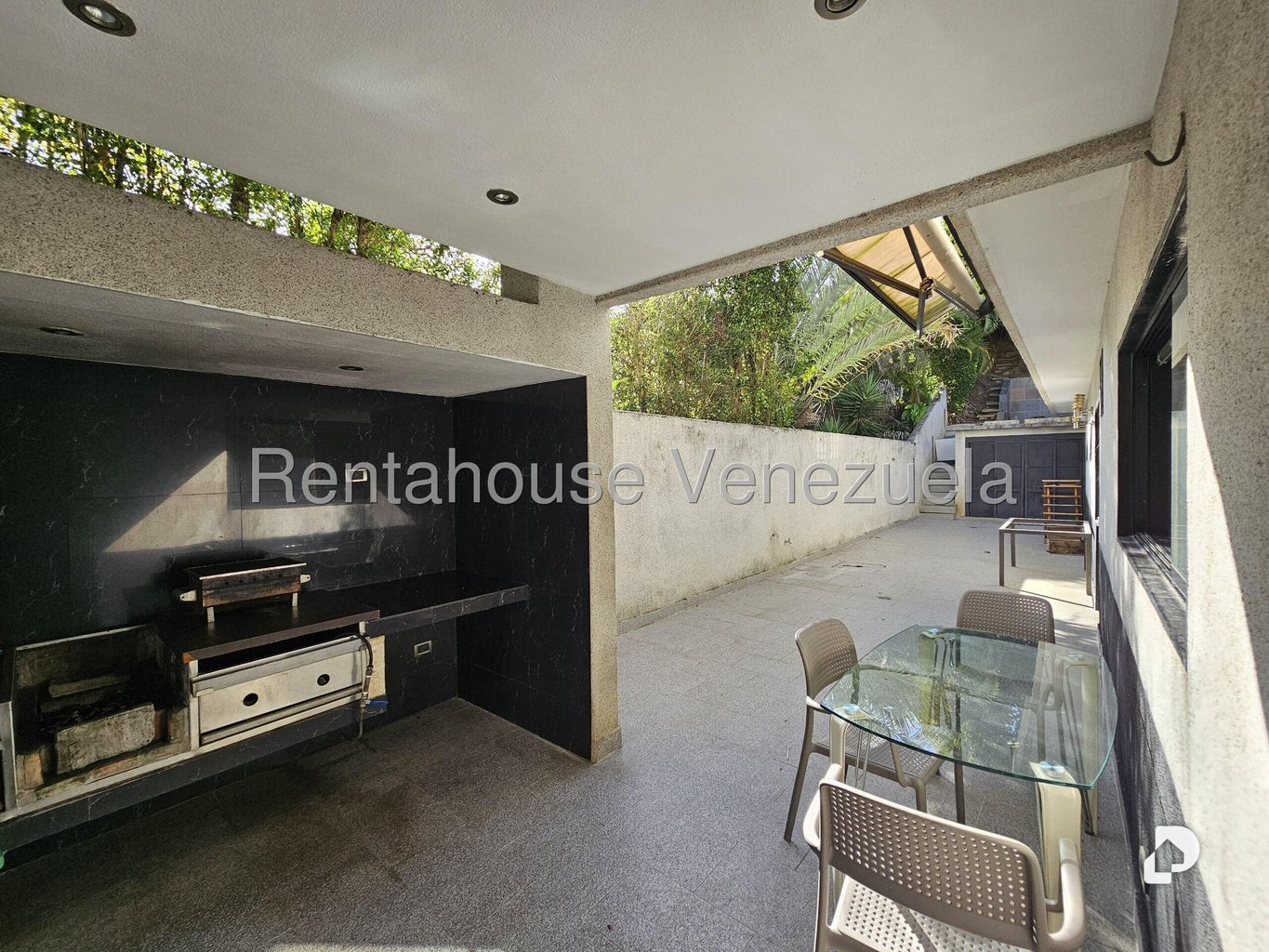 Casa en Los Naranjos (del Cafetal), Caracas – 68