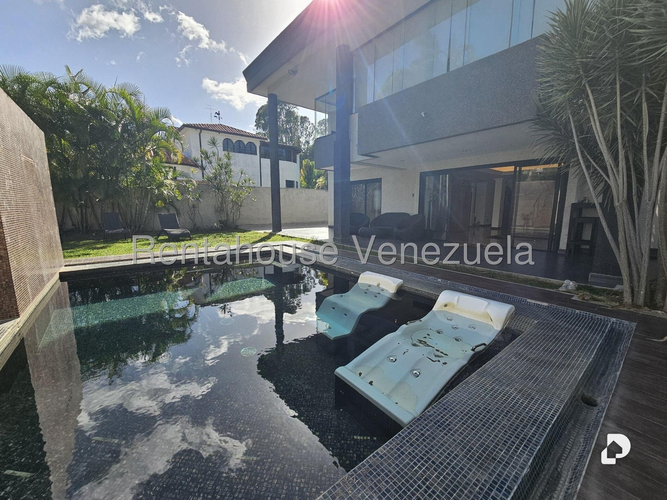 Casa en Los Naranjos (del Cafetal), Caracas – 61