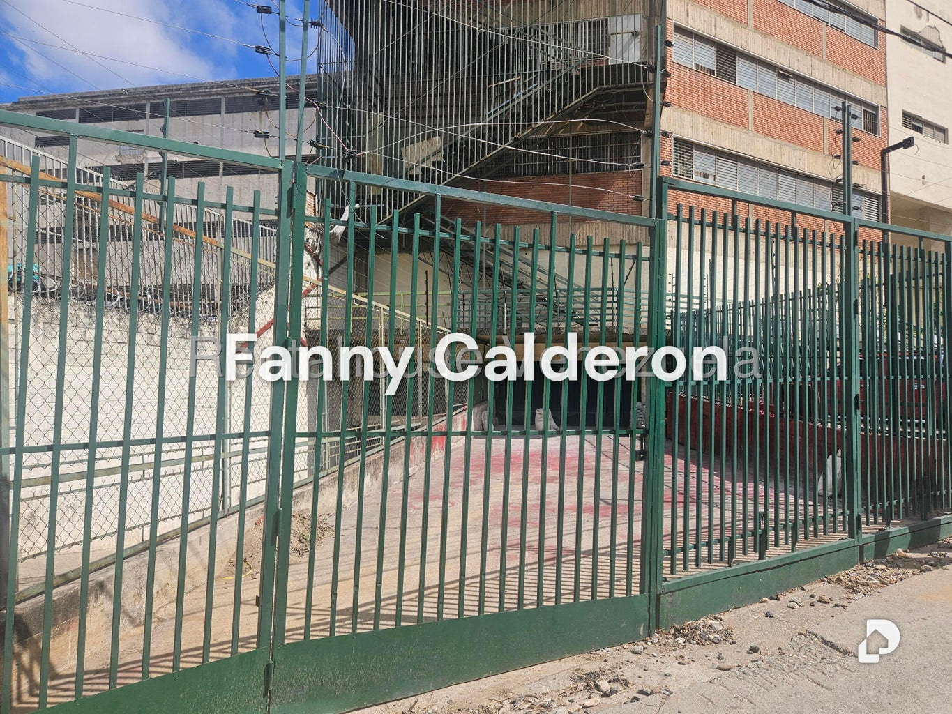 Commercial space in La Yaguara, Caracas – 1