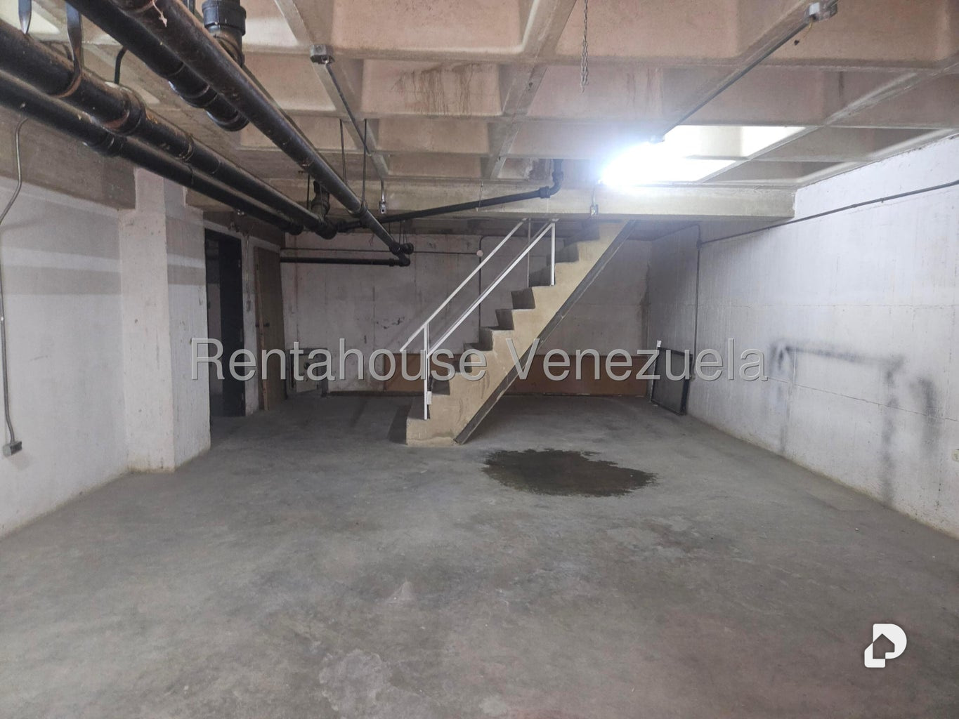 Local comercial en La Yaguara, Caracas – 25