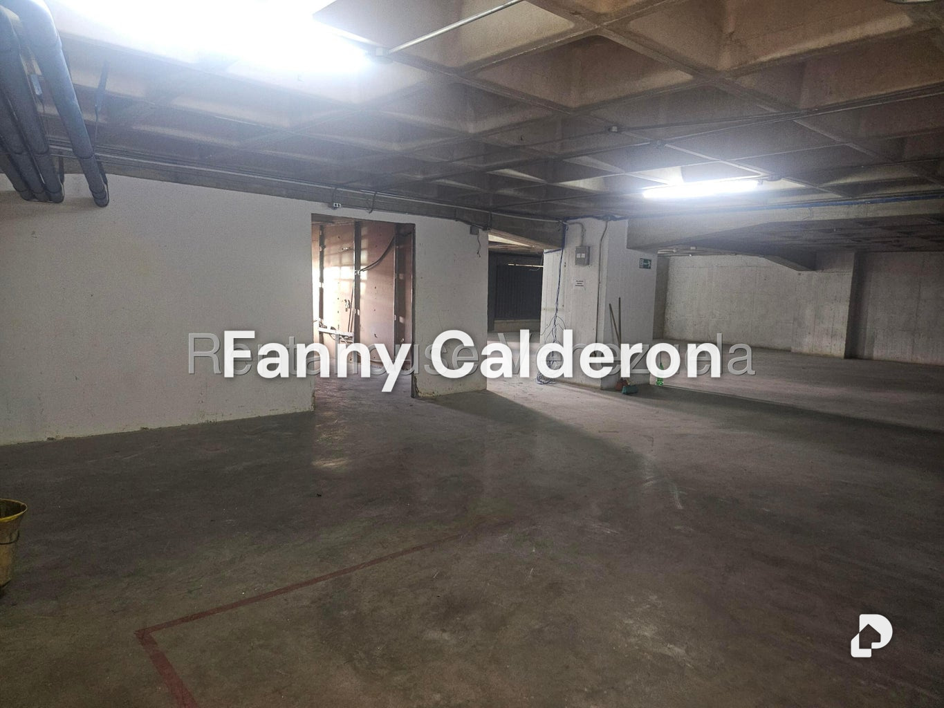 Local comercial en La Yaguara, Caracas – 19