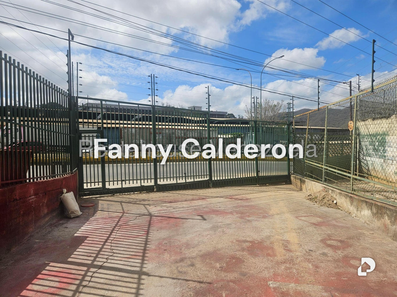 Local comercial en La Yaguara, Caracas – 4