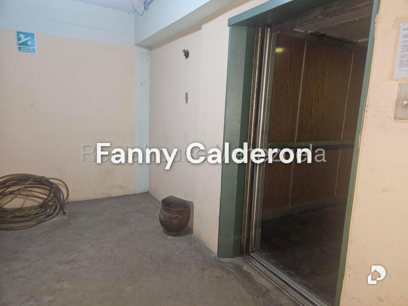 Local comercial en La Yaguara, Caracas – 16