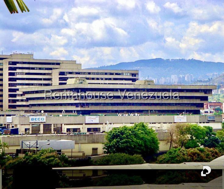 Oficina en Chuao, Caracas – 26