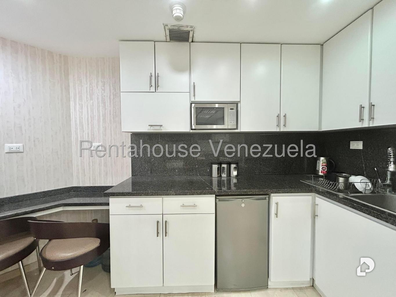 Oficina en Chuao, Caracas – 13