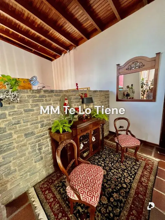 House in La Lagunita, Caracas – 23