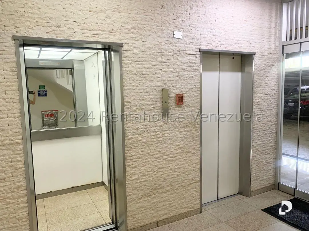 Apartamento en Altamira, Caracas – 4