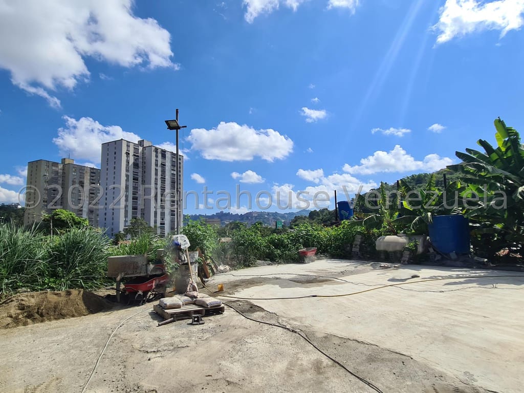 Land in Baruta, Caracas - 1