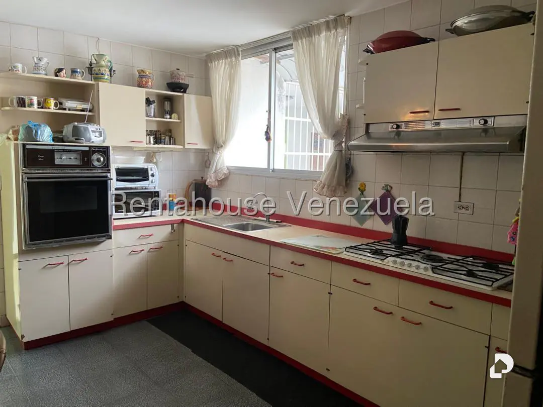 Apartamento en Los Palos Grandes, Caracas – 8