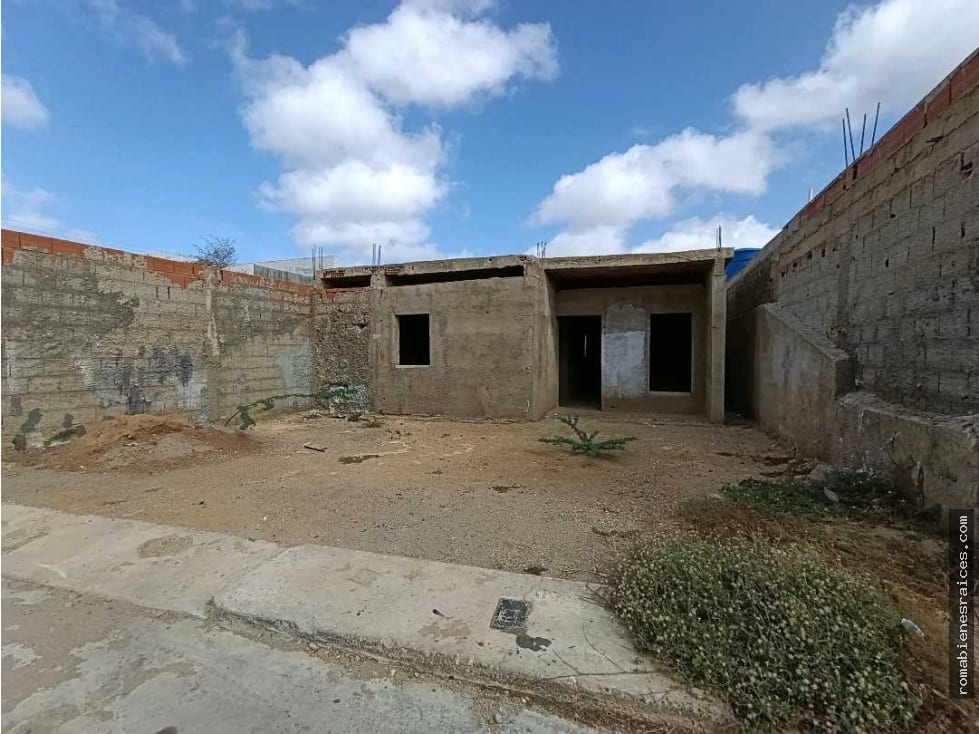 Casa en Punto Fijo - 1