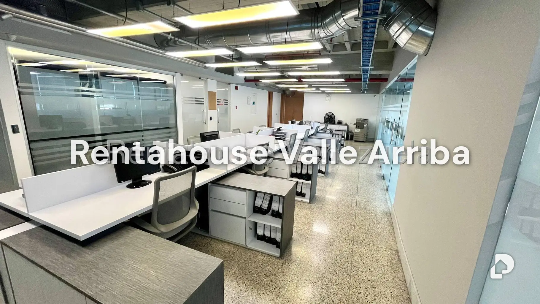 Local comercial en Las Mercedes, Caracas – 26