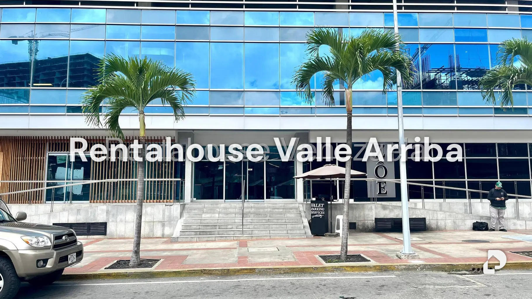Local comercial en Las Mercedes, Caracas – 28