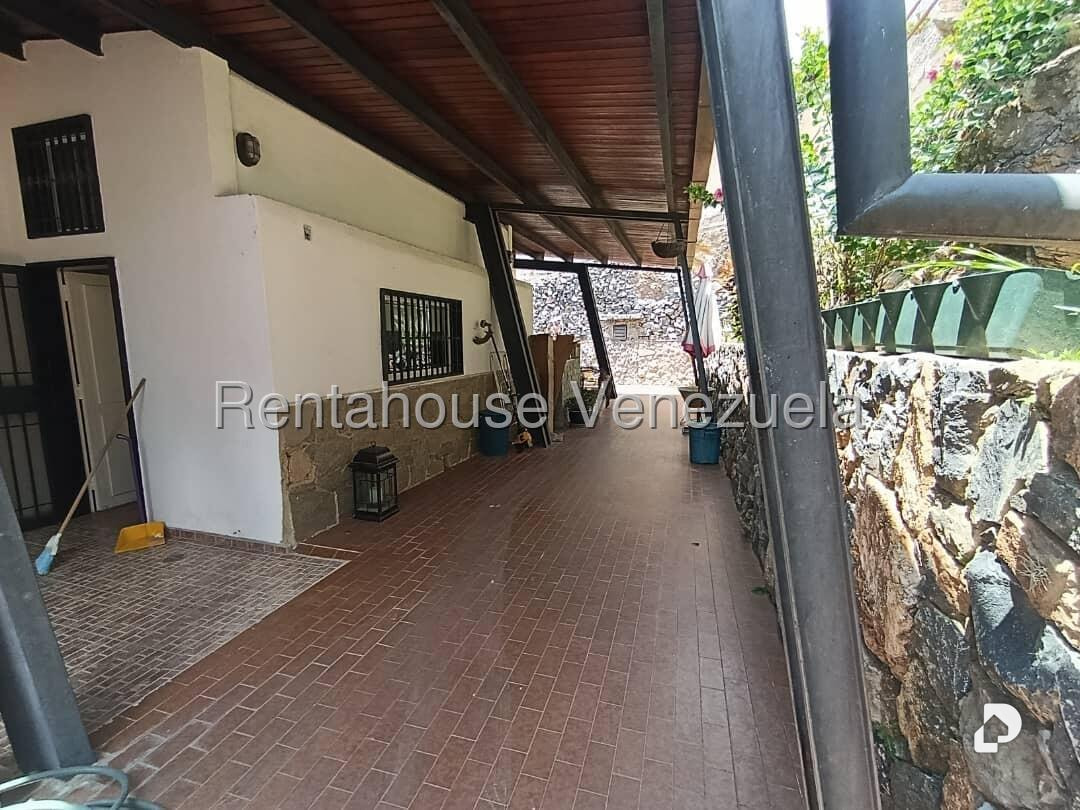 Casa en Cumbres de Curumo, Caracas – 30
