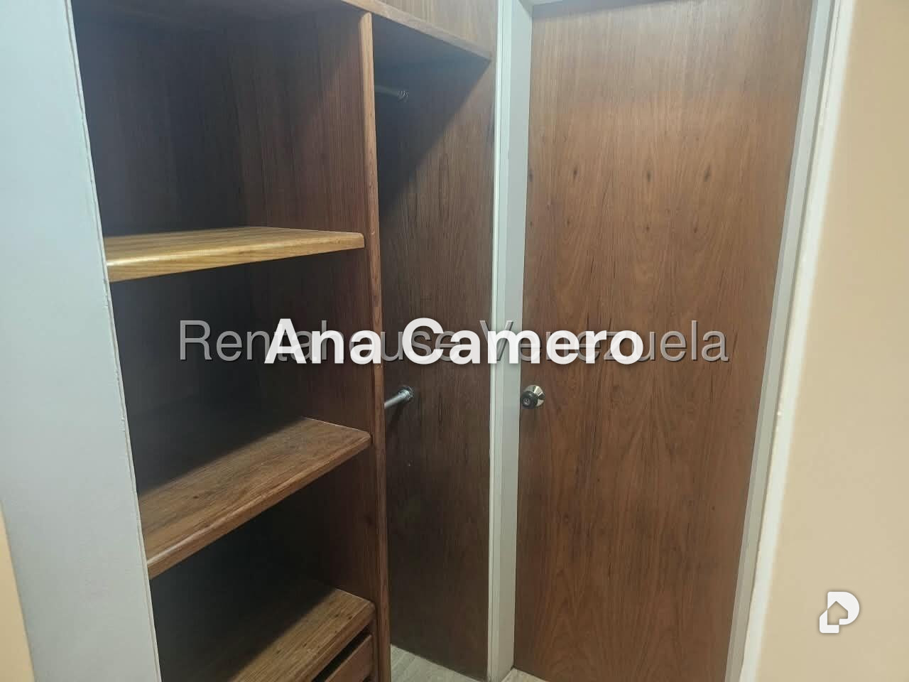 Apartamento en El Rosal, Caracas – 13