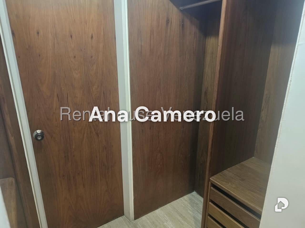 Apartamento en El Rosal, Caracas – 12