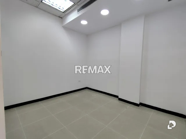 Local comercial en Santa Marta, Caracas – 3