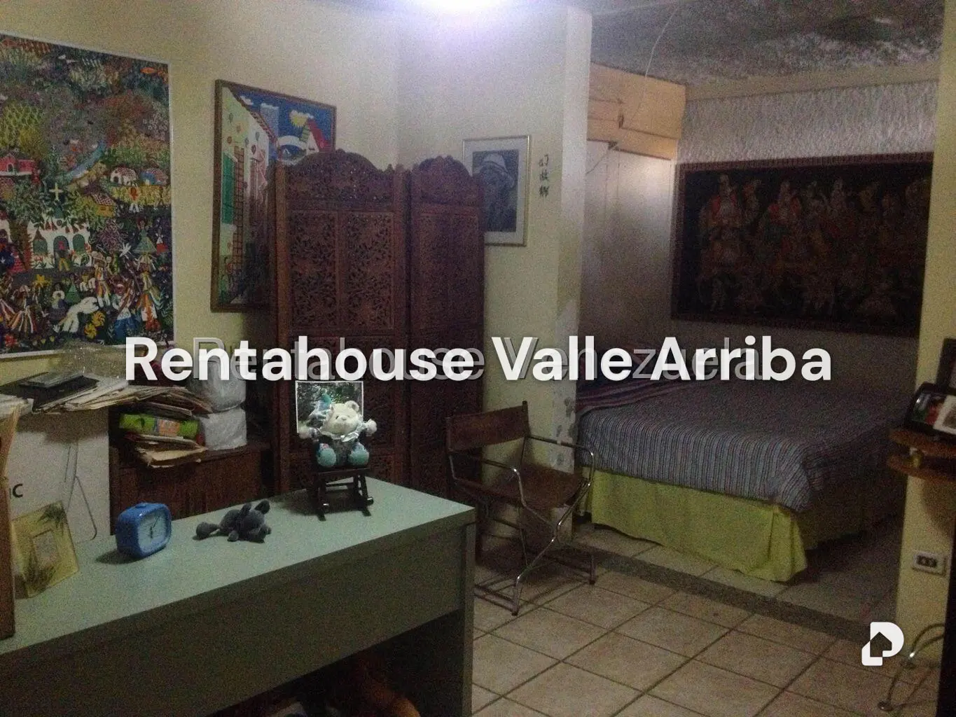 Casa en Lomas de La Lagunita, Caracas – 24