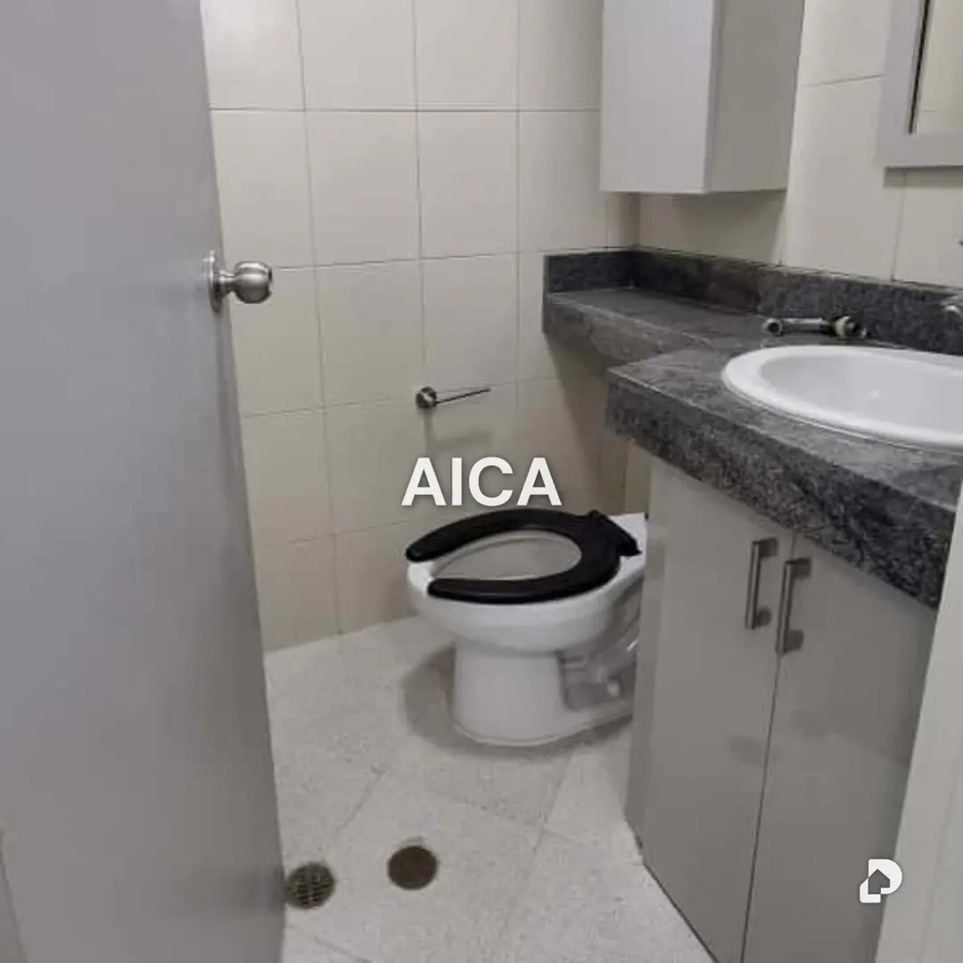 Office in La Lagunita, Caracas – 7