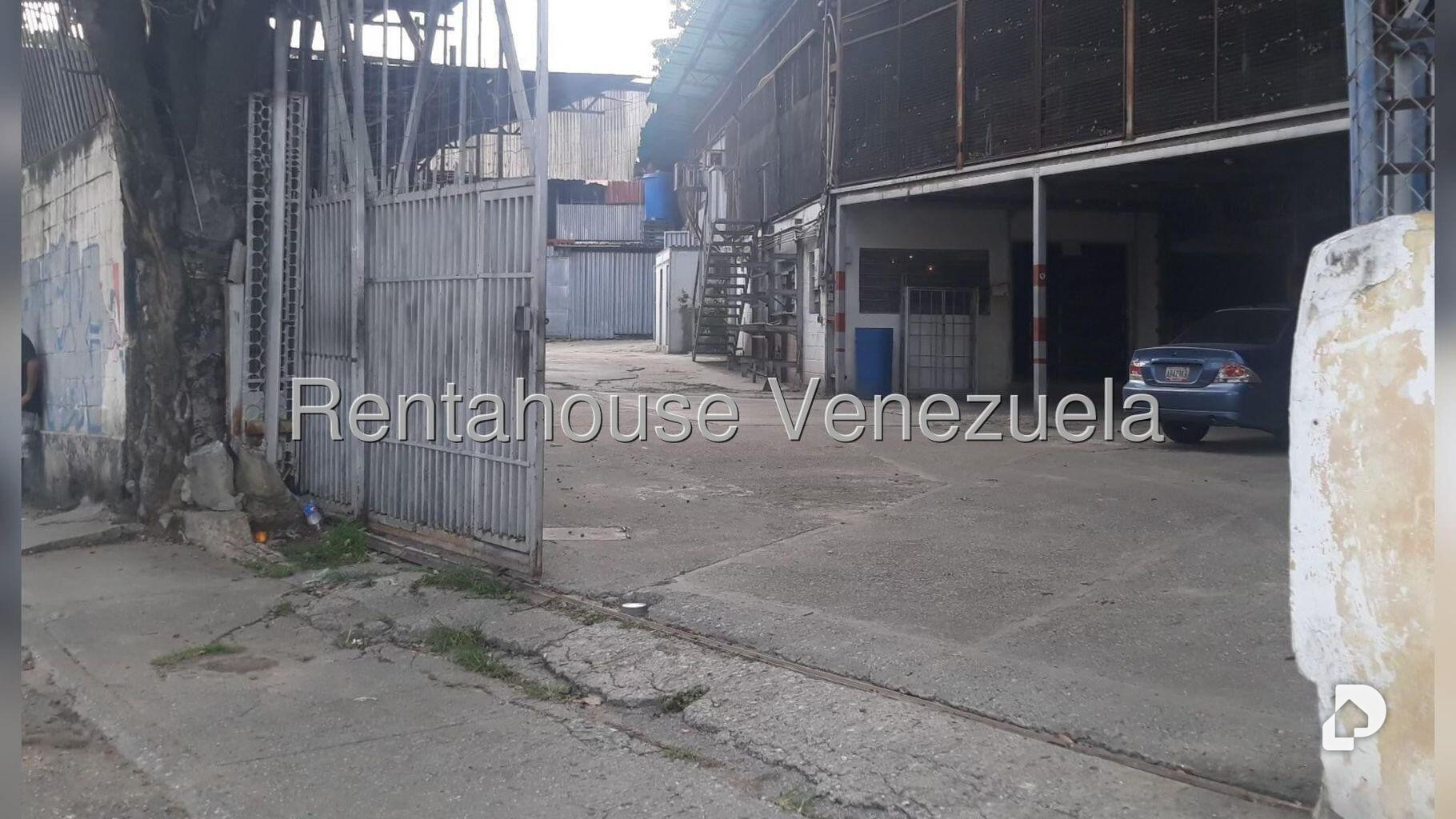 Terreno en San Martín, Caracas – 3
