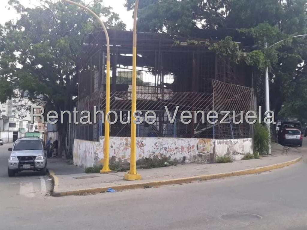 Terreno en San Martín, Caracas - 1