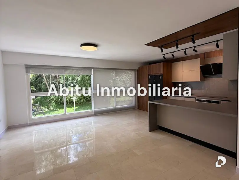 Apartamento en La Boyera, Caracas – 1