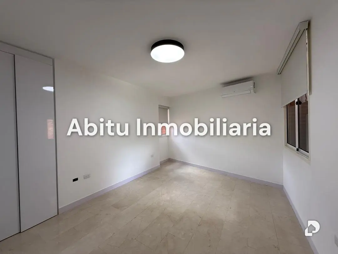 Apartamento en La Boyera, Caracas – 32