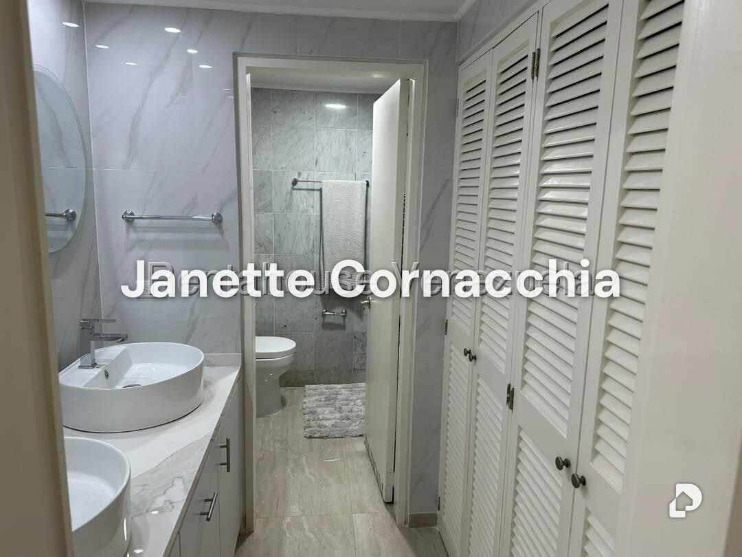 Apartamento en Altamira, Caracas – 10