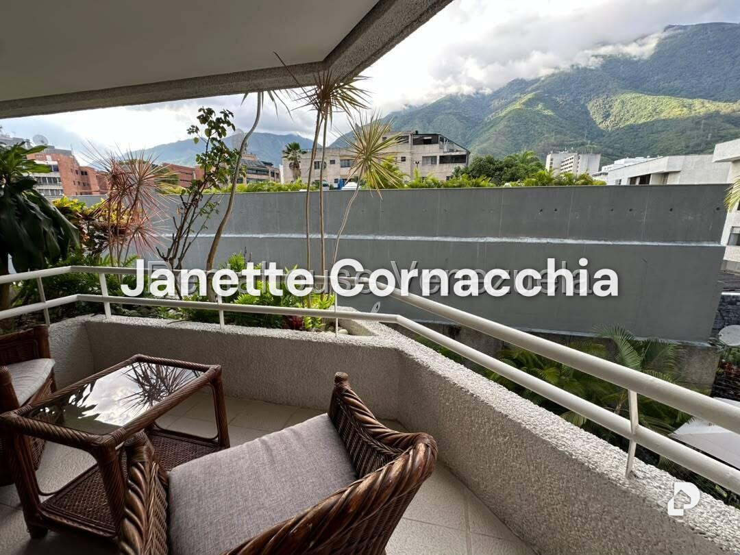 Apartamento en Altamira, Caracas – 12