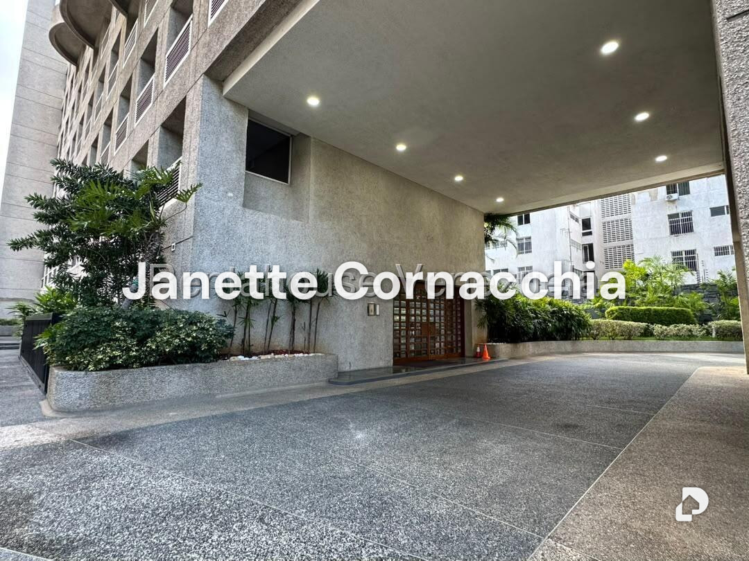 Apartamento en Altamira, Caracas – 1