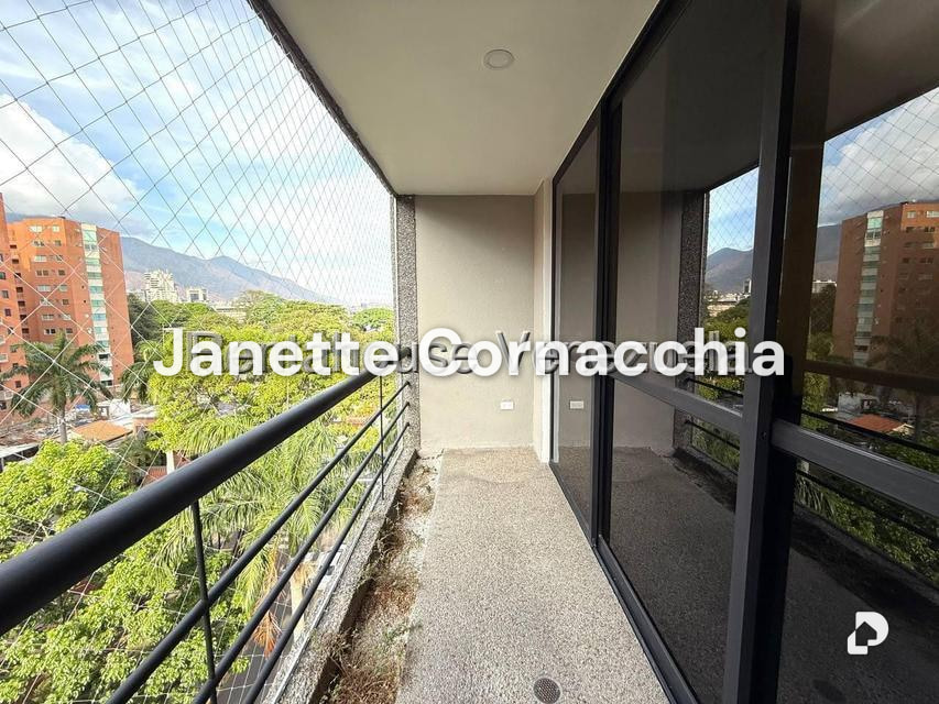 Apartamento en El Rosal, Caracas – 17