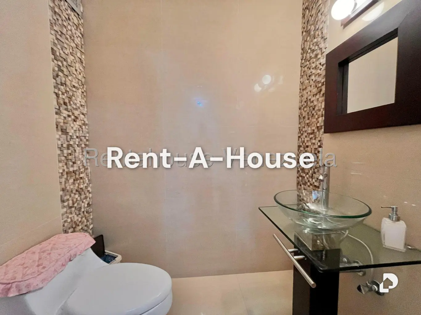 Apartamento en Los Naranjos (del Cafetal), Caracas – 18