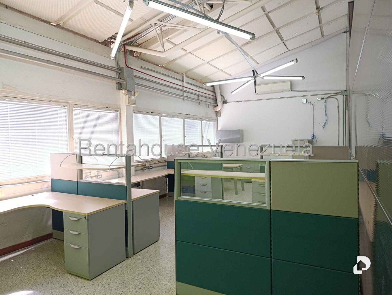 Oficina en Terrazas del Ávila, Caracas – 4