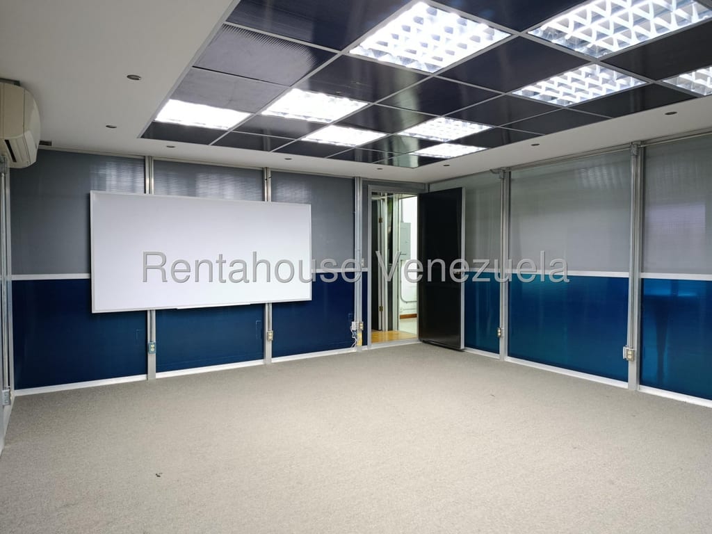 Oficina en Terrazas del Ávila, Caracas - 1