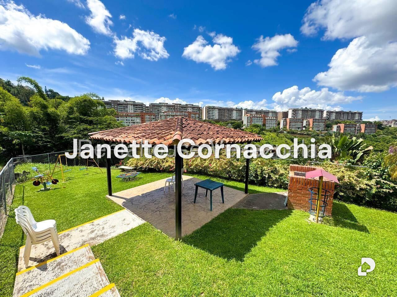 Apartamento en Colinas de La Tahona, Caracas – 21