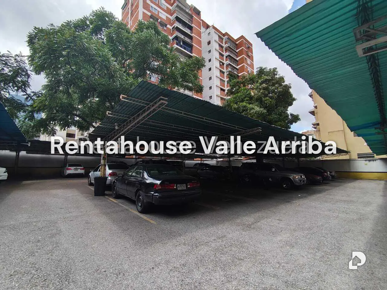 Apartamento en Los Palos Grandes, Caracas – 29